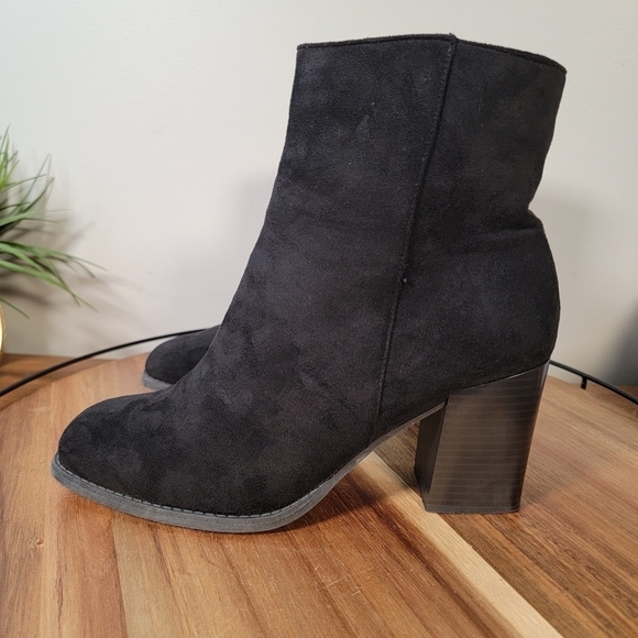 Pierre Dumas Black Vegan Suede Ankle Boots Block heels Size 9 - Picture 6 of 14